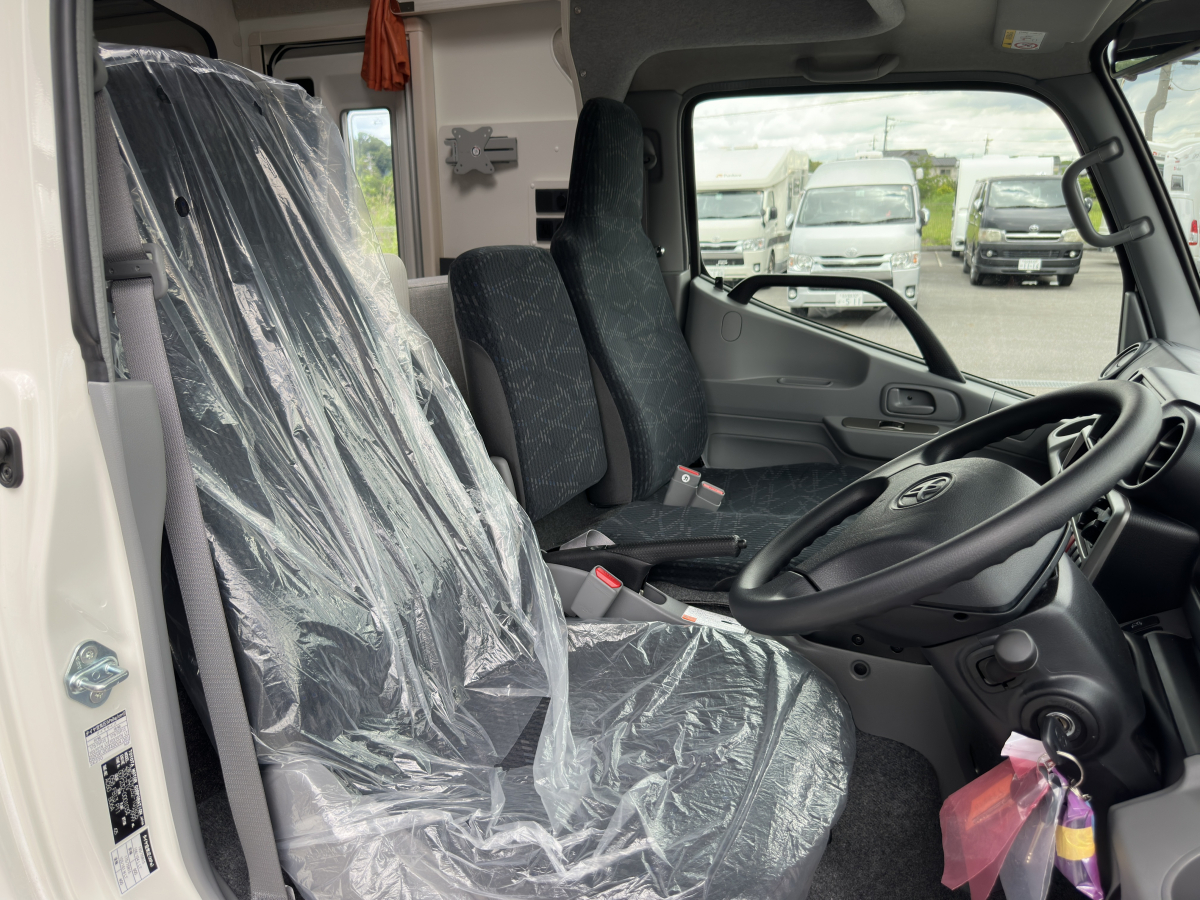 アネックス LIBERTY 52SP i_ExtraPower2400 ベッドルームを重視している方お勧めのレイアウト車両!!の画像
