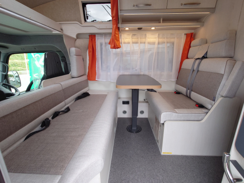 アネックス LIBERTY 52SP i_UltraPower4800 床暖房システム搭載、 国内最高峰の断熱性能と居住性を備えたプレミアム・キャブコン!の他画像4枚目