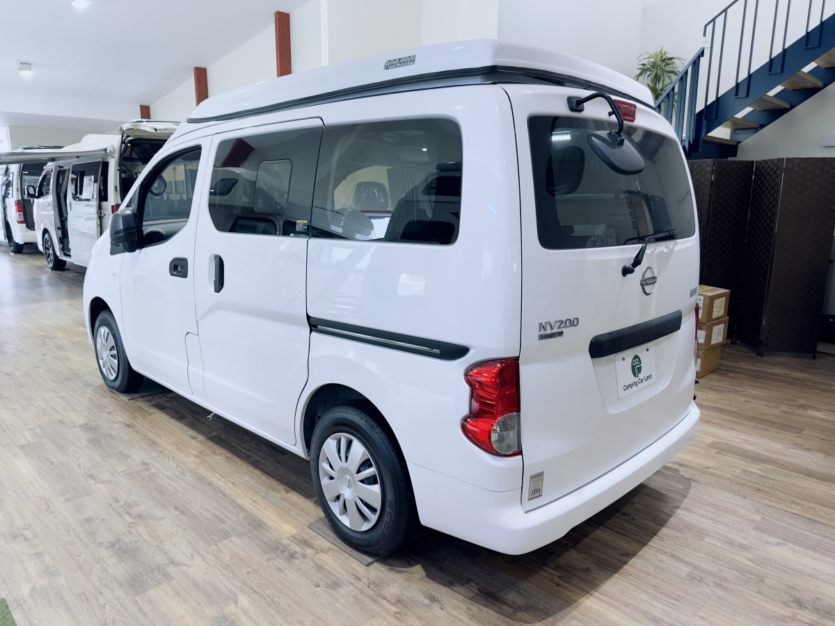 キャンピングカー広島 POP.COM eE 2WD　ベッド展開簡単モデル!!の画像