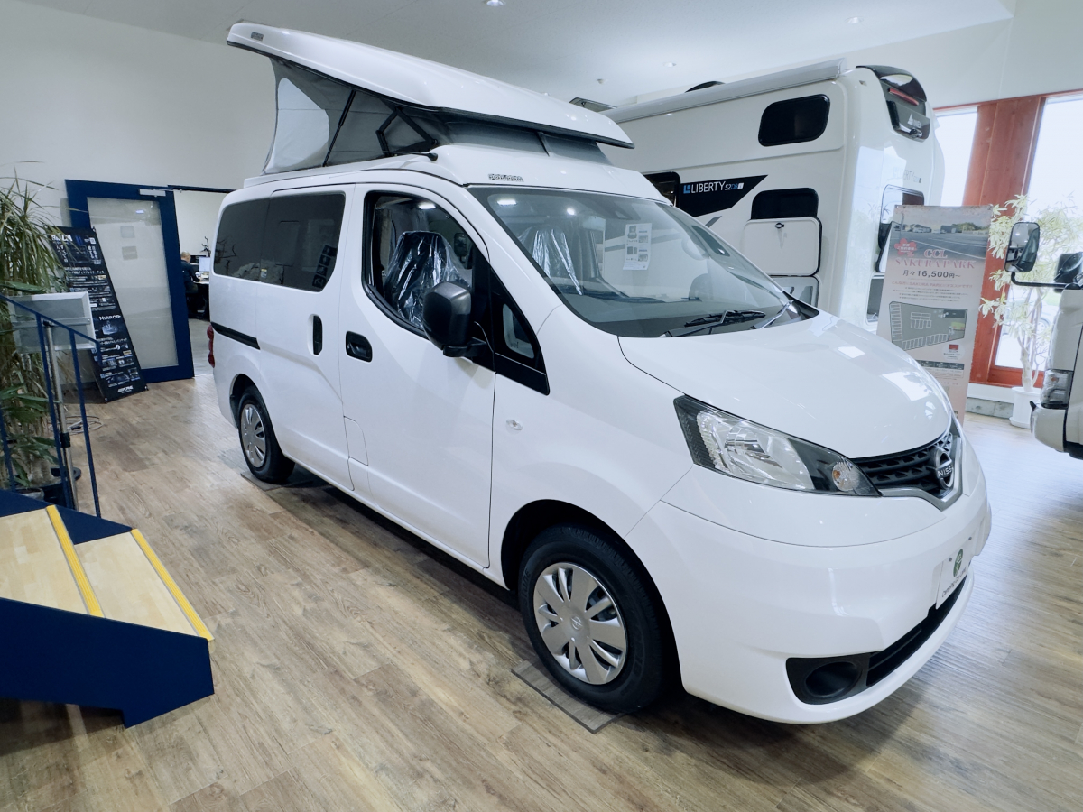 キャンピングカー広島 POP.COM eE 2WD　ベッド展開簡単モデル!!の画像