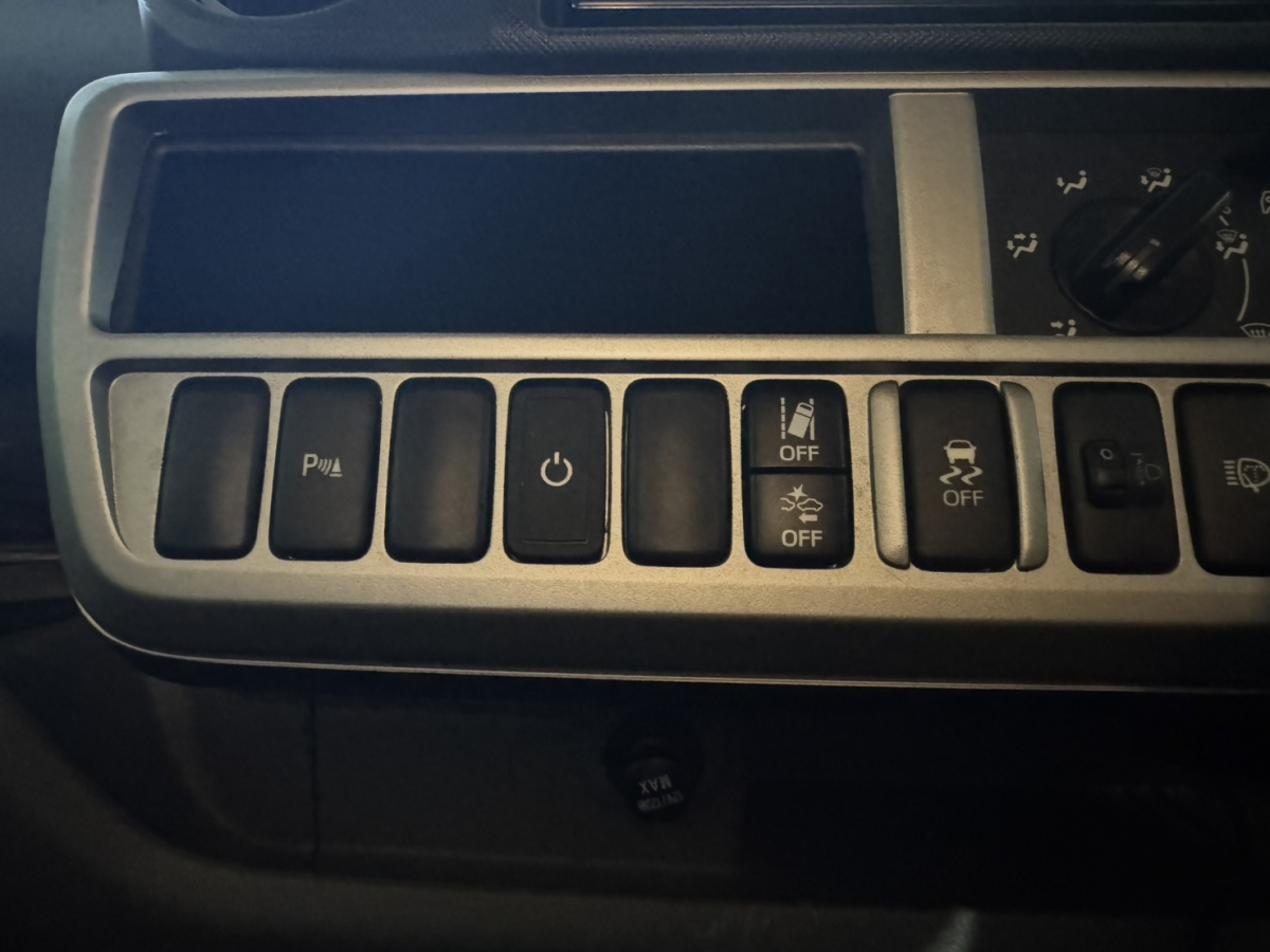 バンテック ZIL  家庭用エアコン搭載車!の画像