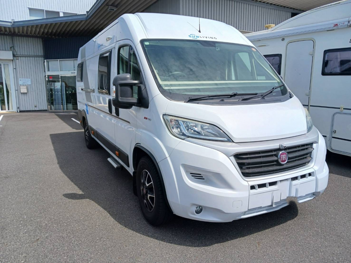 ADRIA SUN LIVING V Series V 65SL リアベッド広々のデュカトバンベースのキャンピングの画像