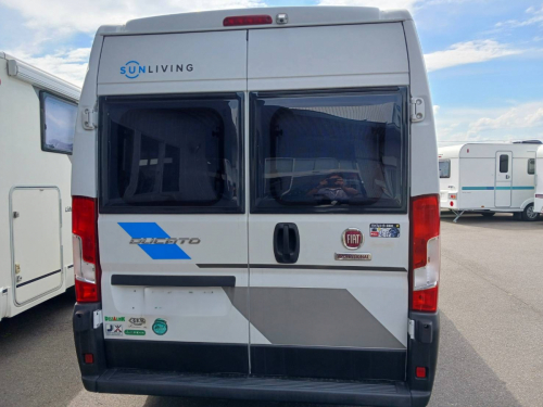 ADRIA SUN LIVING V Series V 65SL リアベッド広々のデュカトバンベースのキャンピングの他画像1枚目