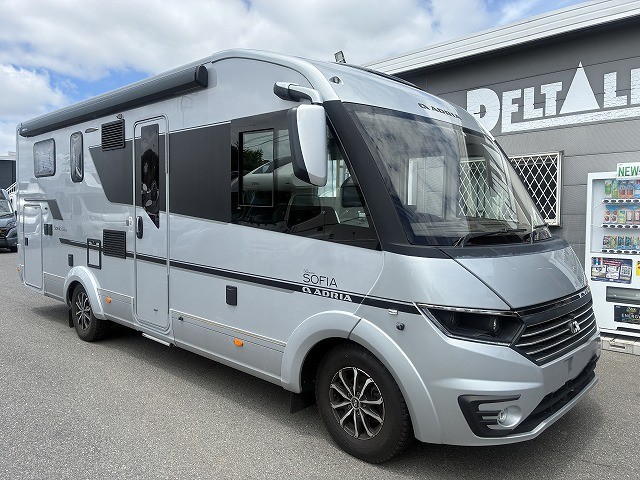 ADRIA SONIC SUPREME 710 SL 他の追随を許さない圧倒的なハイセンスデザインのエクステリアの画像