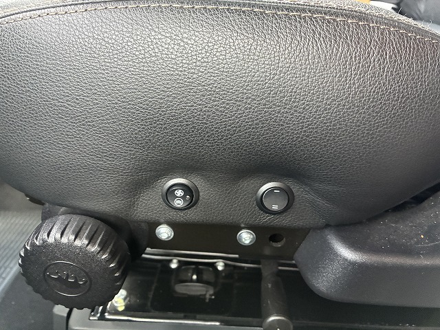 ADRIA SONIC SUPREME 710 SL 他の追随を許さない圧倒的なハイセンスデザインのエクステリアの画像