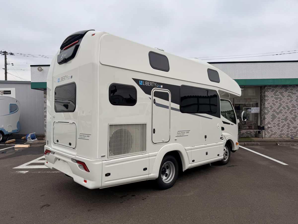 アネックス LIBERTY 52DB i_ExtraPower2400 4WD　ディーゼルターボ　寒冷地仕様入庫!床暖房システム搭載、国内最高峰の断熱性能と居住性を備えたプレミアムキャブコン!の画像