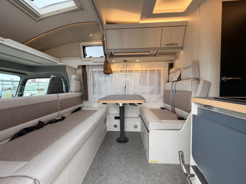 アネックス LIBERTY 52DB i_ExtraPower2400 4WD　ディーゼルターボ　寒冷地仕様入庫!床暖房システム搭載、国内最高峰の断熱性能と居住性を備えたプレミアムキャブコン!の他画像1枚目