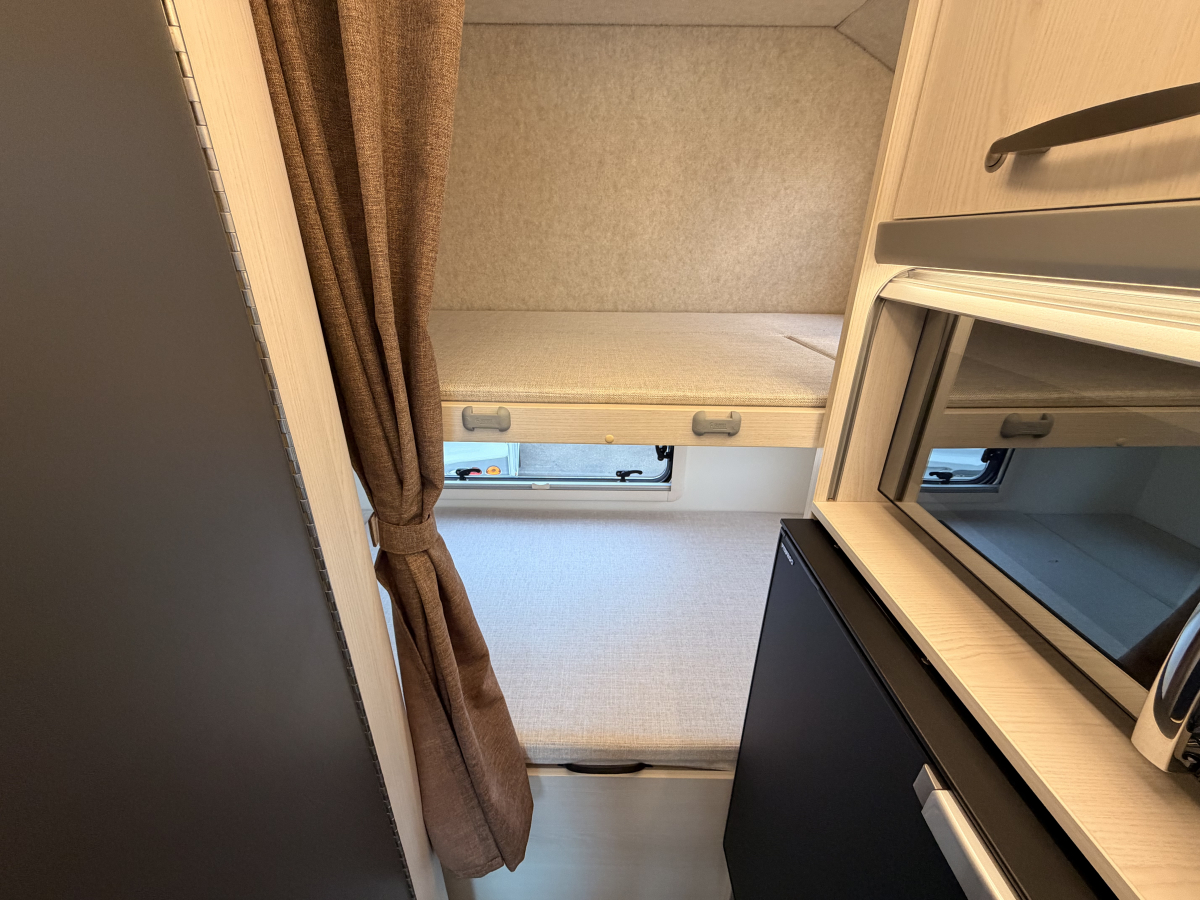 アネックス LIBERTY 52DB i_ExtraPower2400 4WD　ディーゼルターボ　寒冷地仕様入庫!床暖房システム搭載、国内最高峰の断熱性能と居住性を備えたプレミアムキャブコン!の画像