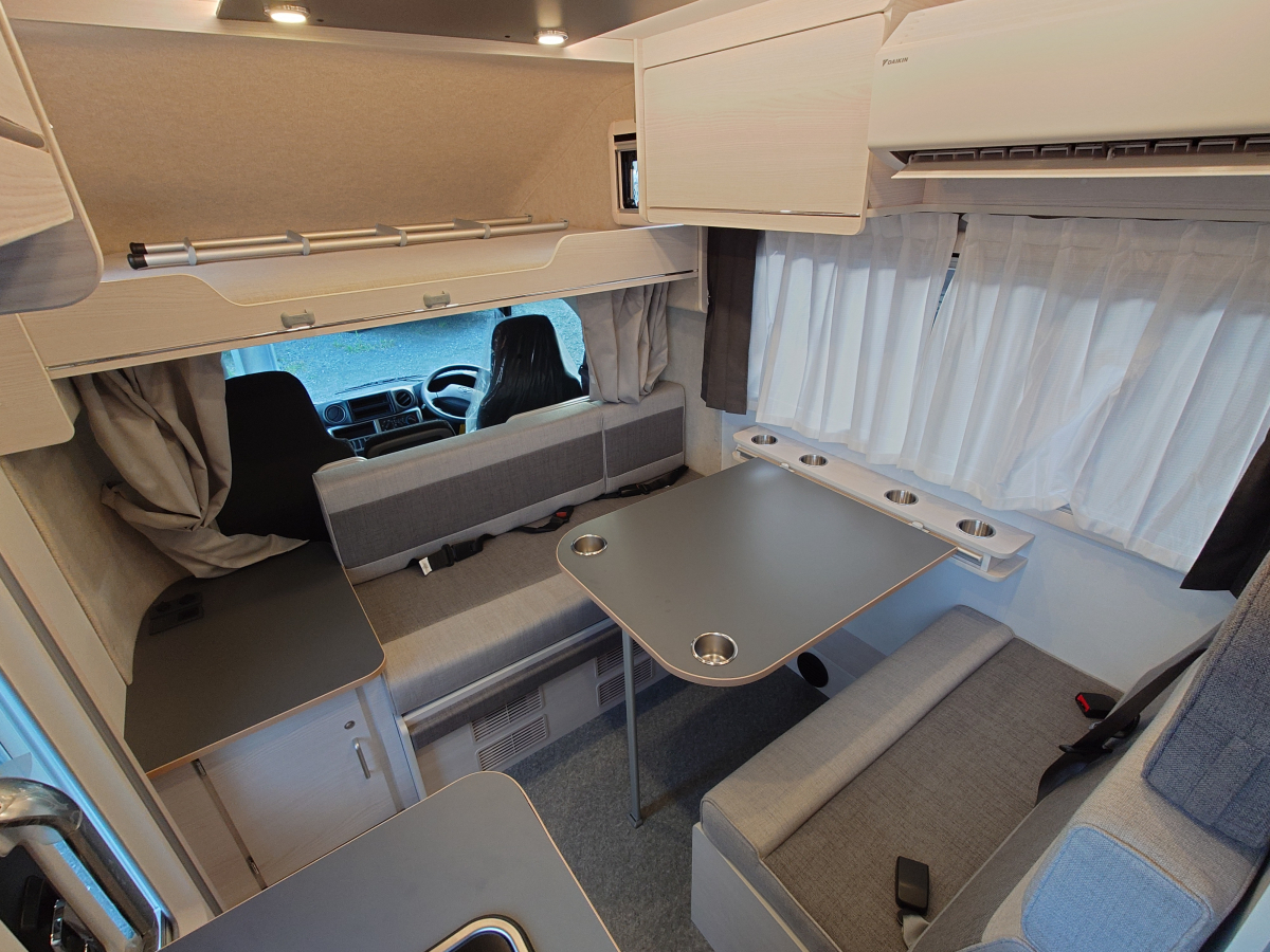 アネックス LIBERTY 50DB 2WDガソリン車、普通免許で運転可能!5m×2m以内の駐車場に駐車できるコンパクトキャブコン!の画像