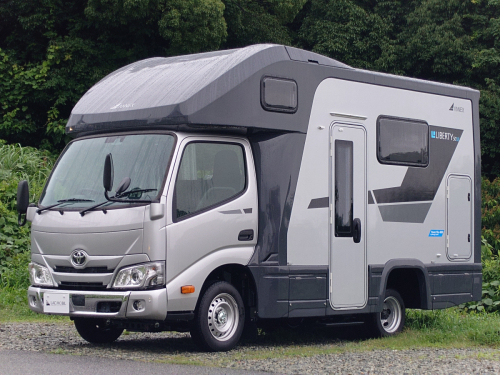 アネックス LIBERTY 50DB 2WDガソリン車、普通免許で運転可能!5m×2m以内の駐車場に駐車できるコンパクトキャブコン!