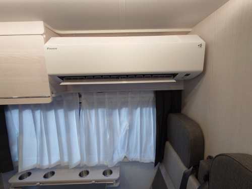 アネックス LIBERTY 50DB 2WDガソリン車、普通免許で運転可能!5m×2m以内の駐車場に駐車できるコンパクトキャブコン!の他画像6枚目