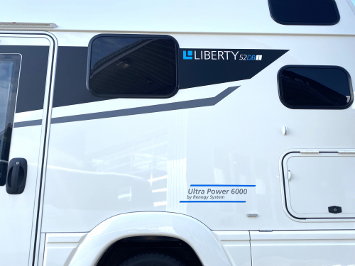 アネックス LIBERTY 52DB i_UltraPower6000 床暖搭載でユーザー様大満足キャブコン!の他画像5枚目