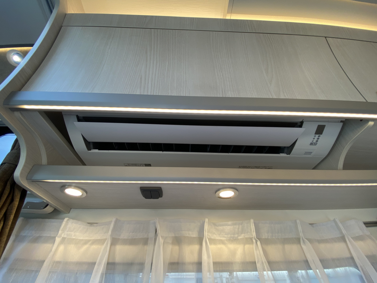 アネックス LIBERTY 52DB i_UltraPower6000 床暖搭載でユーザー様大満足キャブコン!の画像