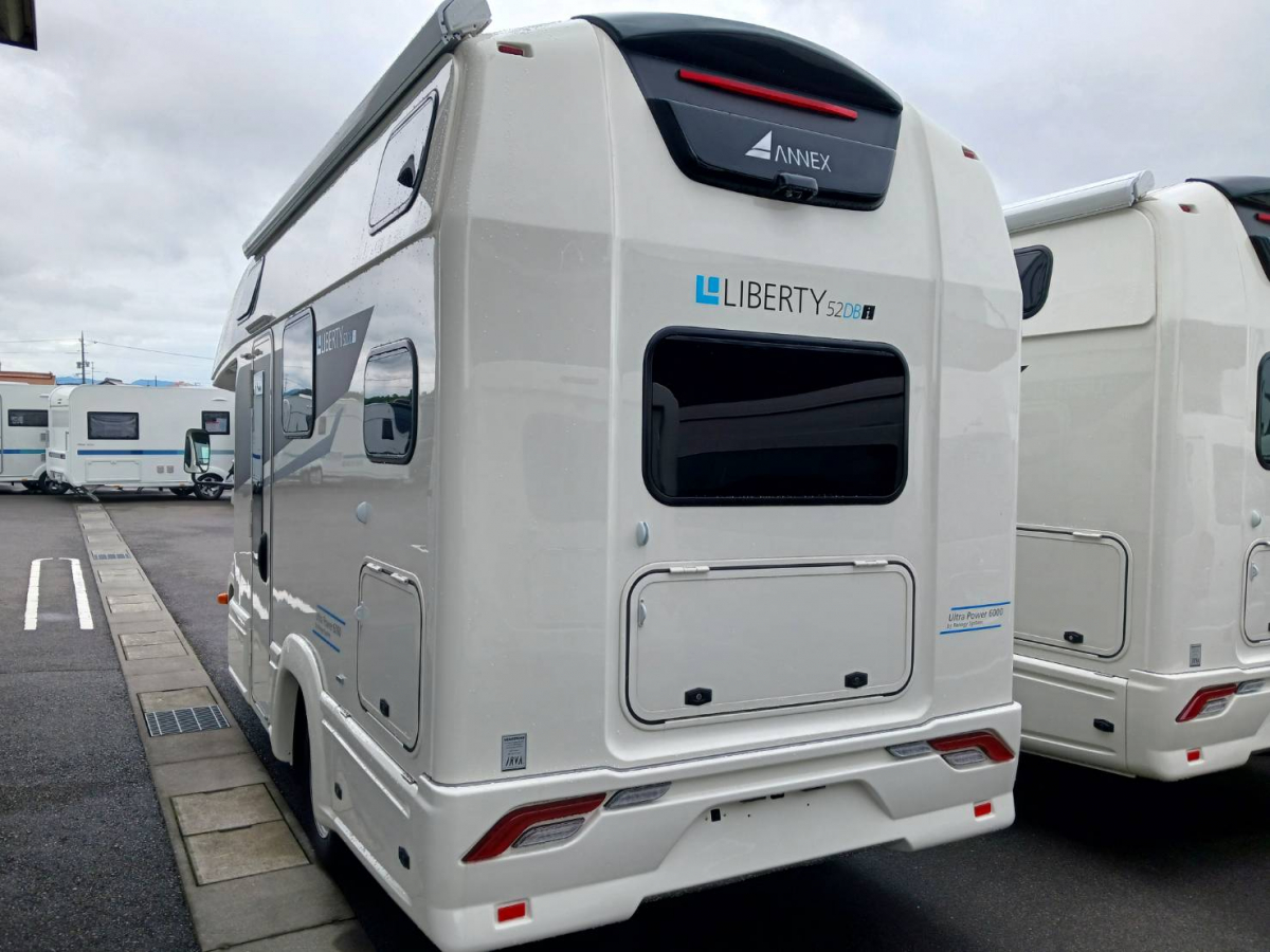 アネックス LIBERTY 52DB i_ExtraPower2400 ユーザー様大満足キャブコンのリバティ52DBiの画像