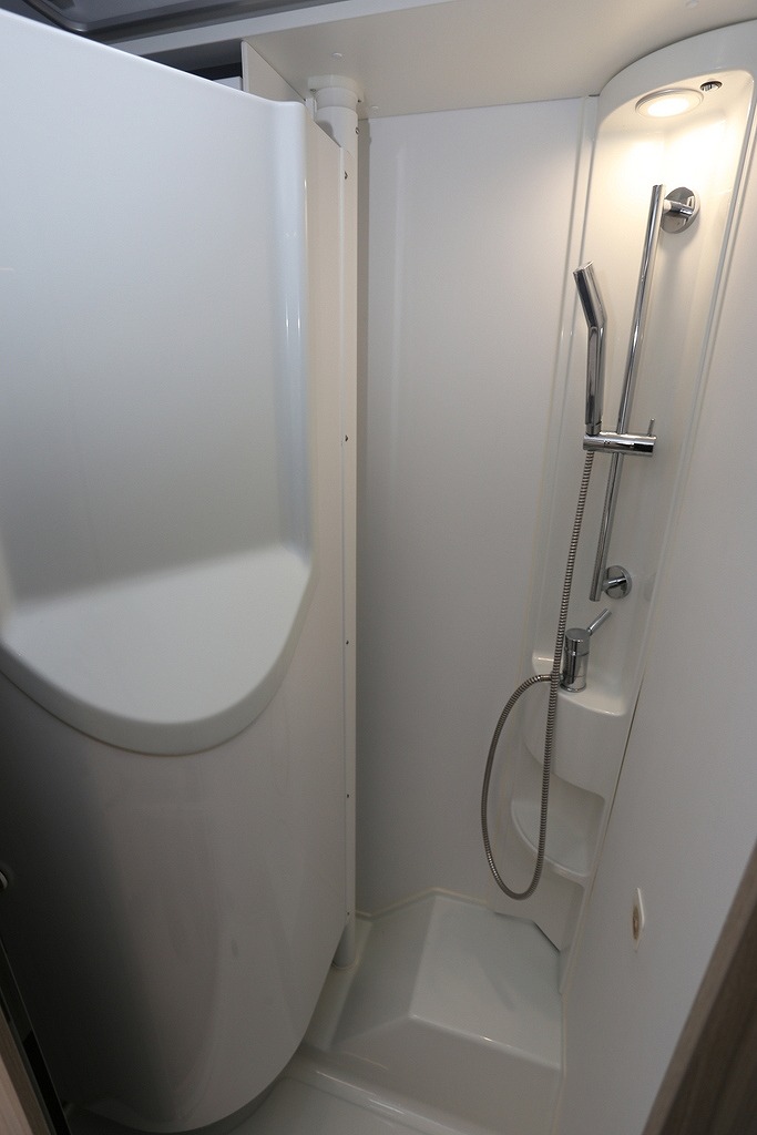 ADRIA COMPACT SUPREME DL 家庭用エアコン付き!　夏休みに間に合います!!の画像