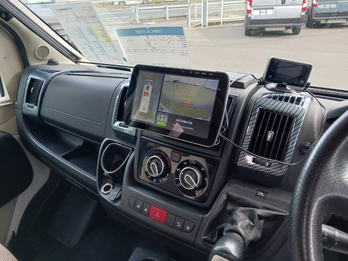 ADRIA CORAL XL PLUS  広々空間、リチウム1,000Ah大容量のキャンピングの画像