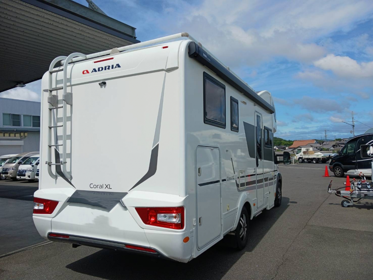 ADRIA CORAL XL PLUS  広々空間、リチウム1,000Ah大容量のキャンピングの画像