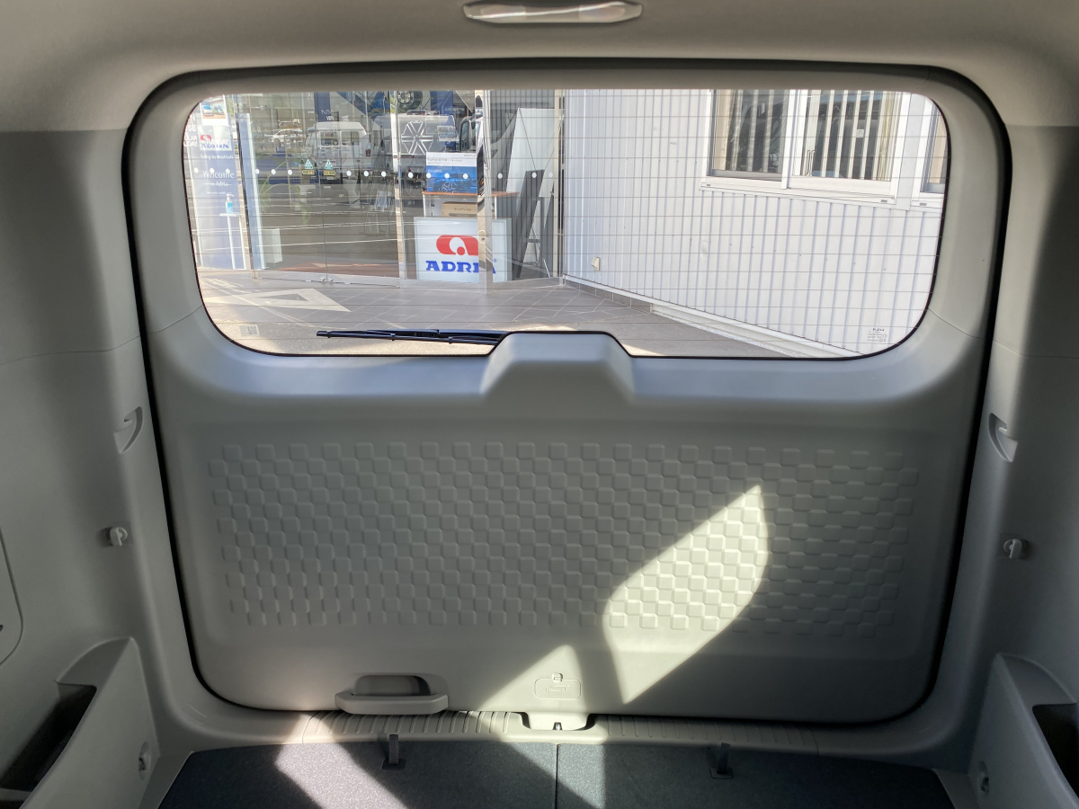 PV5 P パッセンジャー プラス 全ての旅路に寄り添うユーティリティ設計　EVの広さが暮らしを自由にするの画像