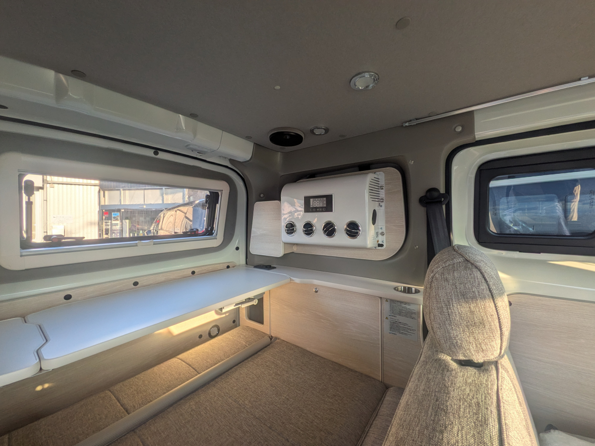 アネックス Canele CP+ シンプルなボディーだからこその便利さ。場所を選ばず駐車出来て、しっかり休むことも可能な車両の画像