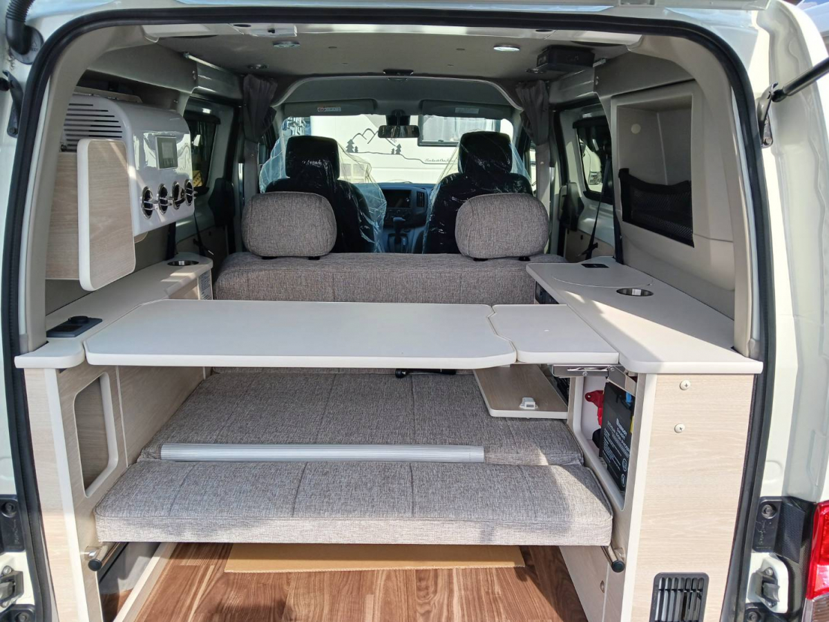 アネックス Canele CP+ シンプルなボディーだからこその便利さ。場所を選ばず駐車出来て、しっかり休むことも可能な車両の画像
