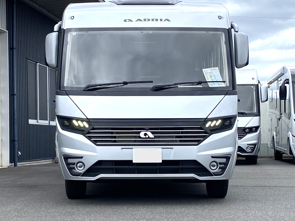 ADRIA SONIC SUPREME 700 SL 常にファーストクラスの旅を約束する、卓越したモーターホームシリーズの画像