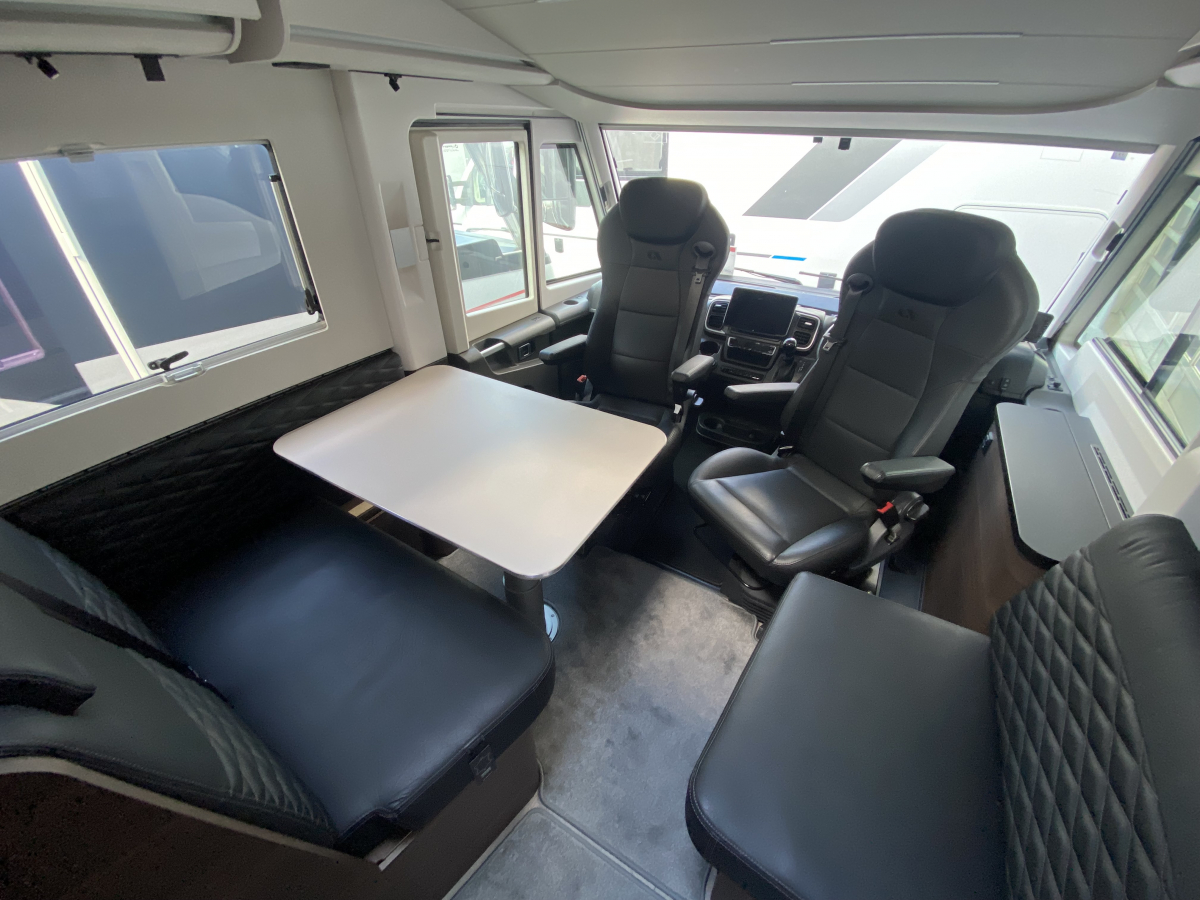 ADRIA SONIC SUPREME 700 SL 常にファーストクラスの旅を約束する、卓越したモーターホームシリーズの画像