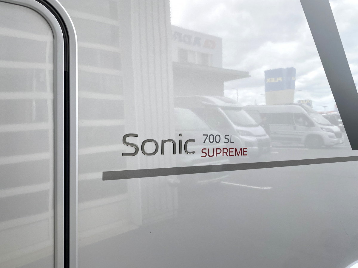 ADRIA SONIC SUPREME 700 SL 常にファーストクラスの旅を約束する、卓越したモーターホームシリーズの画像
