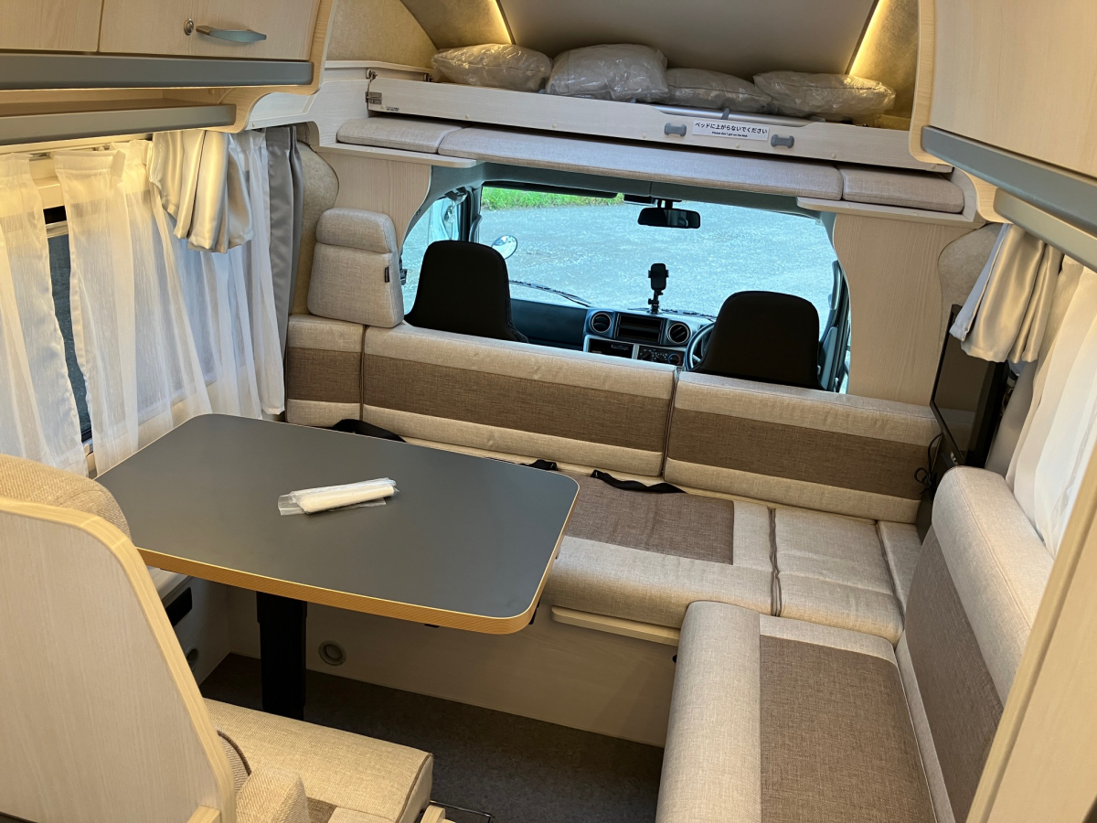 アネックス リバティ 52REi  Ultra Power 6000 圧倒的なプライベート空間!リアエントランス仕様のキャブコン「LIBERTY52REi」の画像