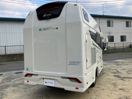 アネックス リバティ 52REi  Ultra Power 6000 圧倒的なプライベート空間!リアエントランス仕様のキャブコン「LIBERTY52REi」の他画像5枚目