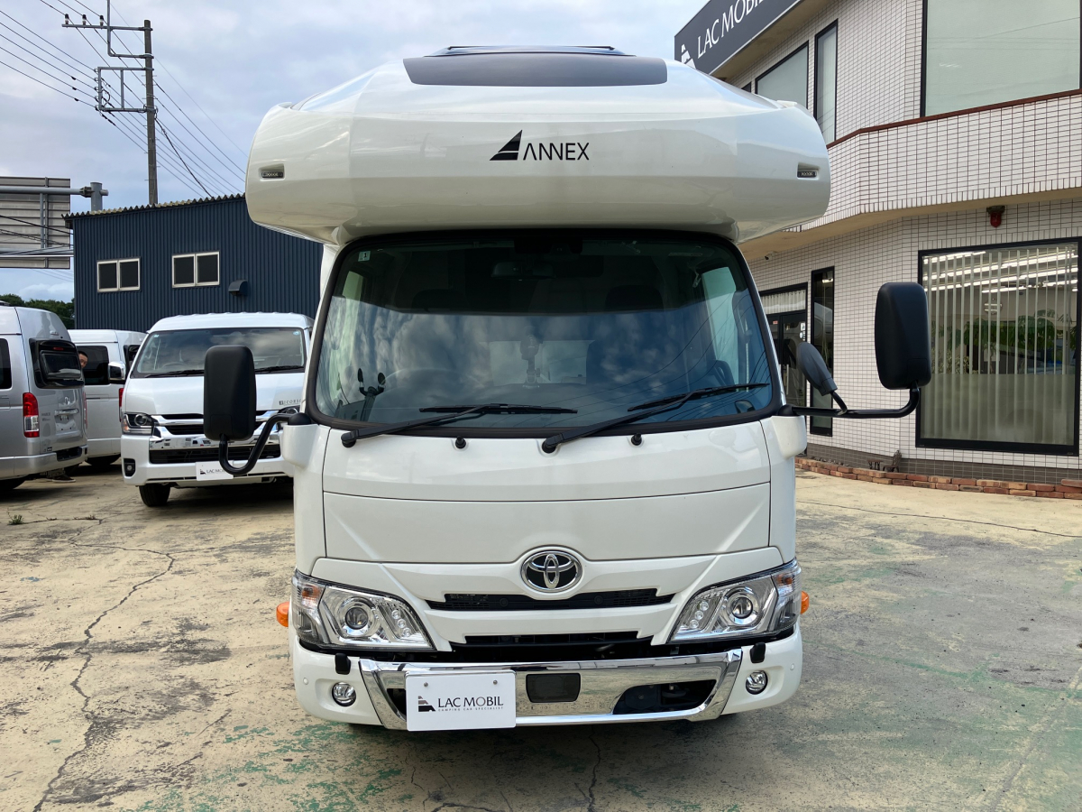 アネックス リバティ 52REi  Ultra Power 6000 圧倒的なプライベート空間!リアエントランス仕様のキャブコン「LIBERTY52REi」の画像
