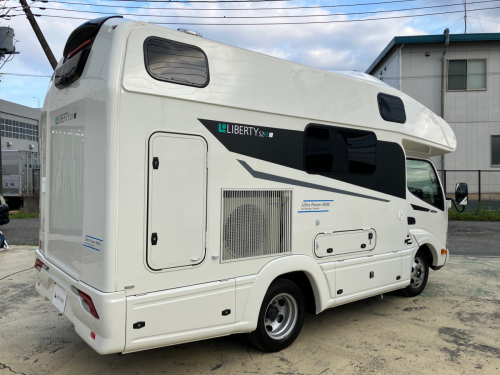 アネックス リバティ 52REi  Ultra Power 6000 圧倒的なプライベート空間!リアエントランス仕様のキャブコン「LIBERTY52REi」の他画像4枚目
