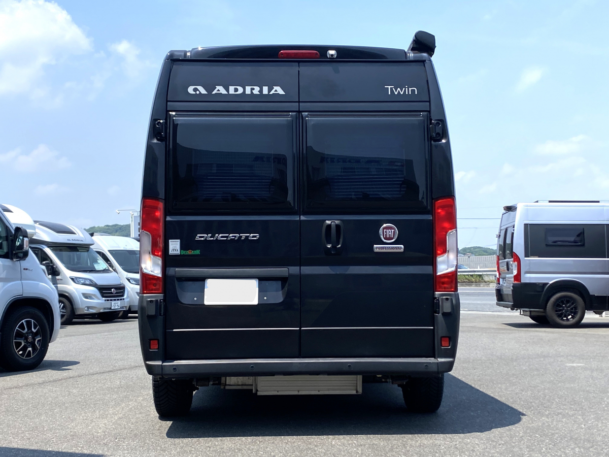 ADRIA TWIN PLUS 540SP 二人の時間を、もっと深く。妥協のない設備が叶える、究極の二人旅バンコン。の画像