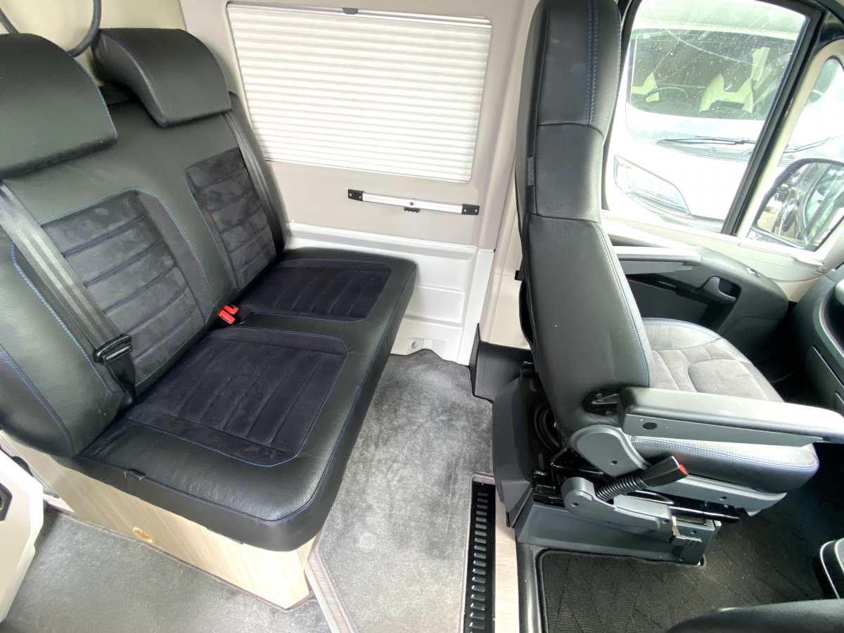ADRIA TWIN PLUS 540SP 二人の時間を、もっと深く。妥協のない設備が叶える、究極の二人旅バンコン。の画像