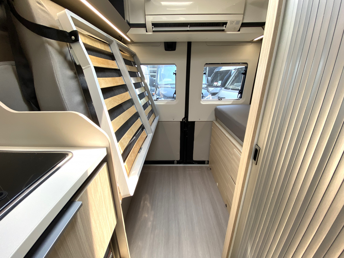 ADRIA TWIN PLUS 540SP 二人の時間を、もっと深く。妥協のない設備が叶える、究極の二人旅バンコン。の画像