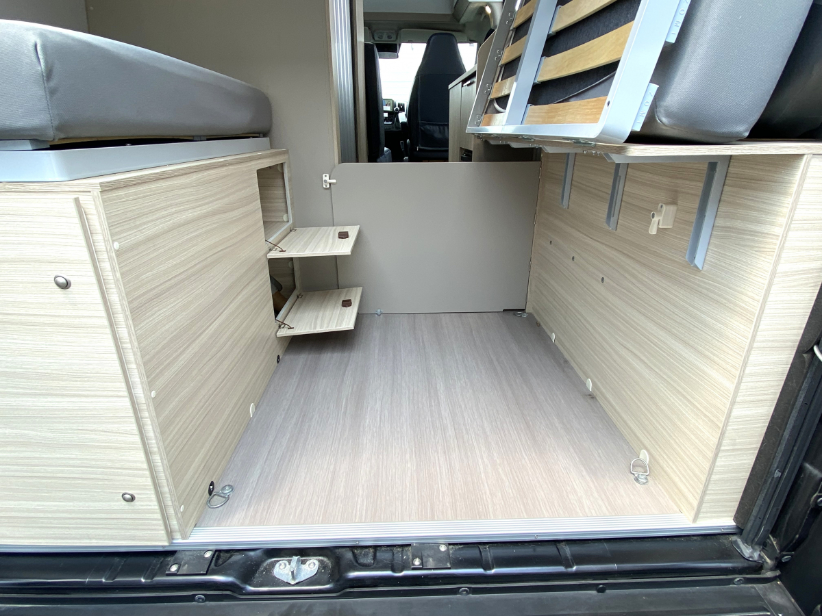 ADRIA TWIN PLUS 540SP 二人の時間を、もっと深く。妥協のない設備が叶える、究極の二人旅バンコン。の画像