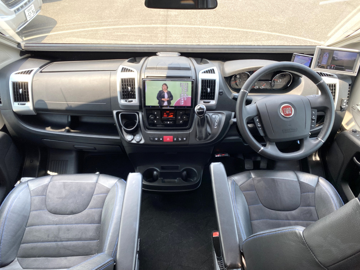 ADRIA TWIN PLUS 540SP 二人の時間を、もっと深く。妥協のない設備が叶える、究極の二人旅バンコン。の画像