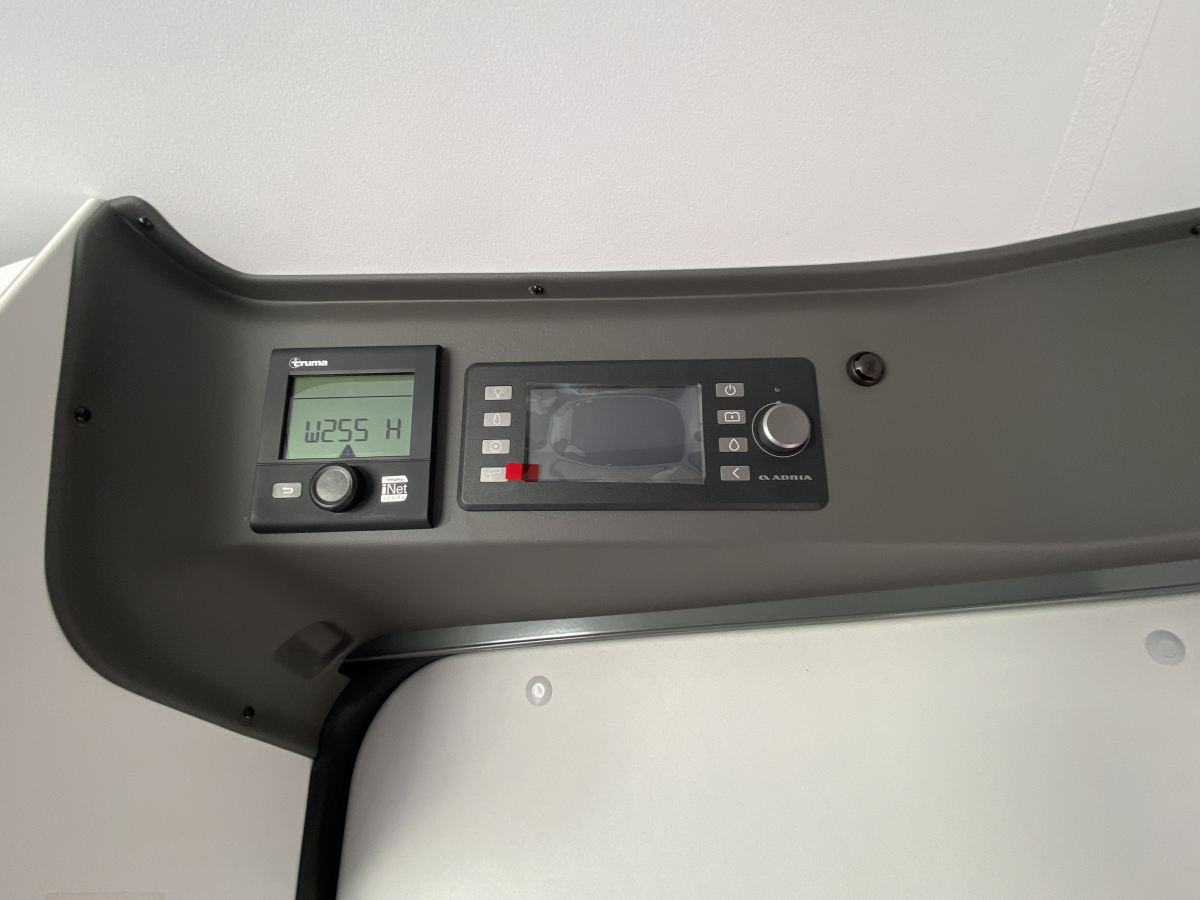 ADRIA TWIN PLUS 540 SP 行きたい時に、行きたい場所へ。二人の旅を一番スマートにするプレミアム・コンパクト。の画像