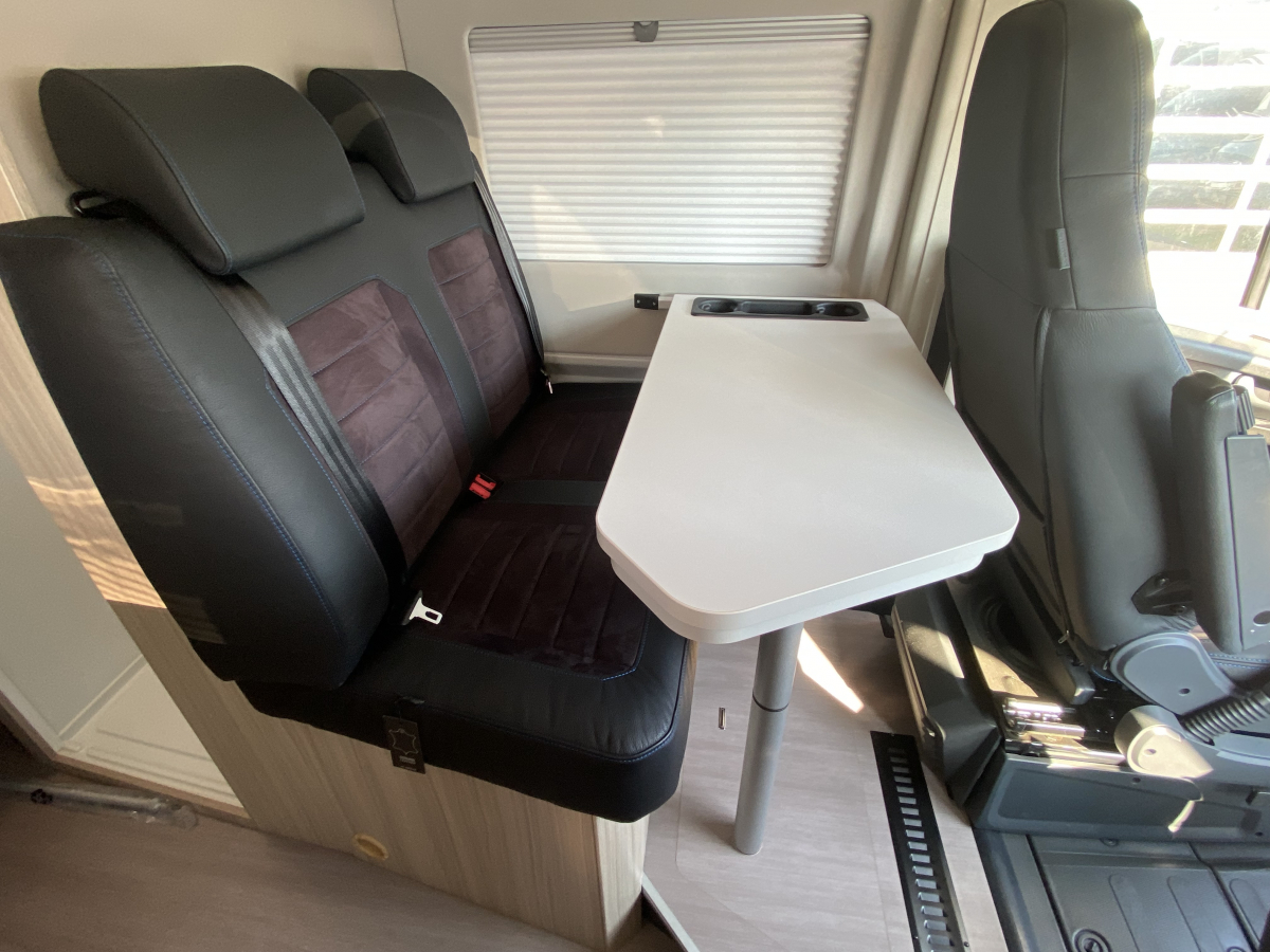 ADRIA TWIN PLUS 540 SP 行きたい時に、行きたい場所へ。二人の旅を一番スマートにするプレミアム・コンパクト。の画像