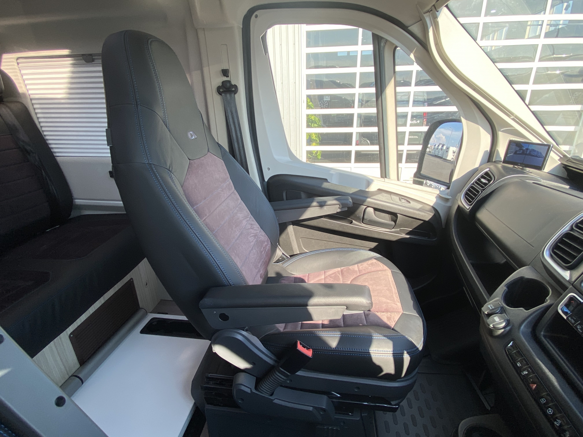ADRIA TWIN PLUS 540 SP 行きたい時に、行きたい場所へ。二人の旅を一番スマートにするプレミアム・コンパクト。の画像