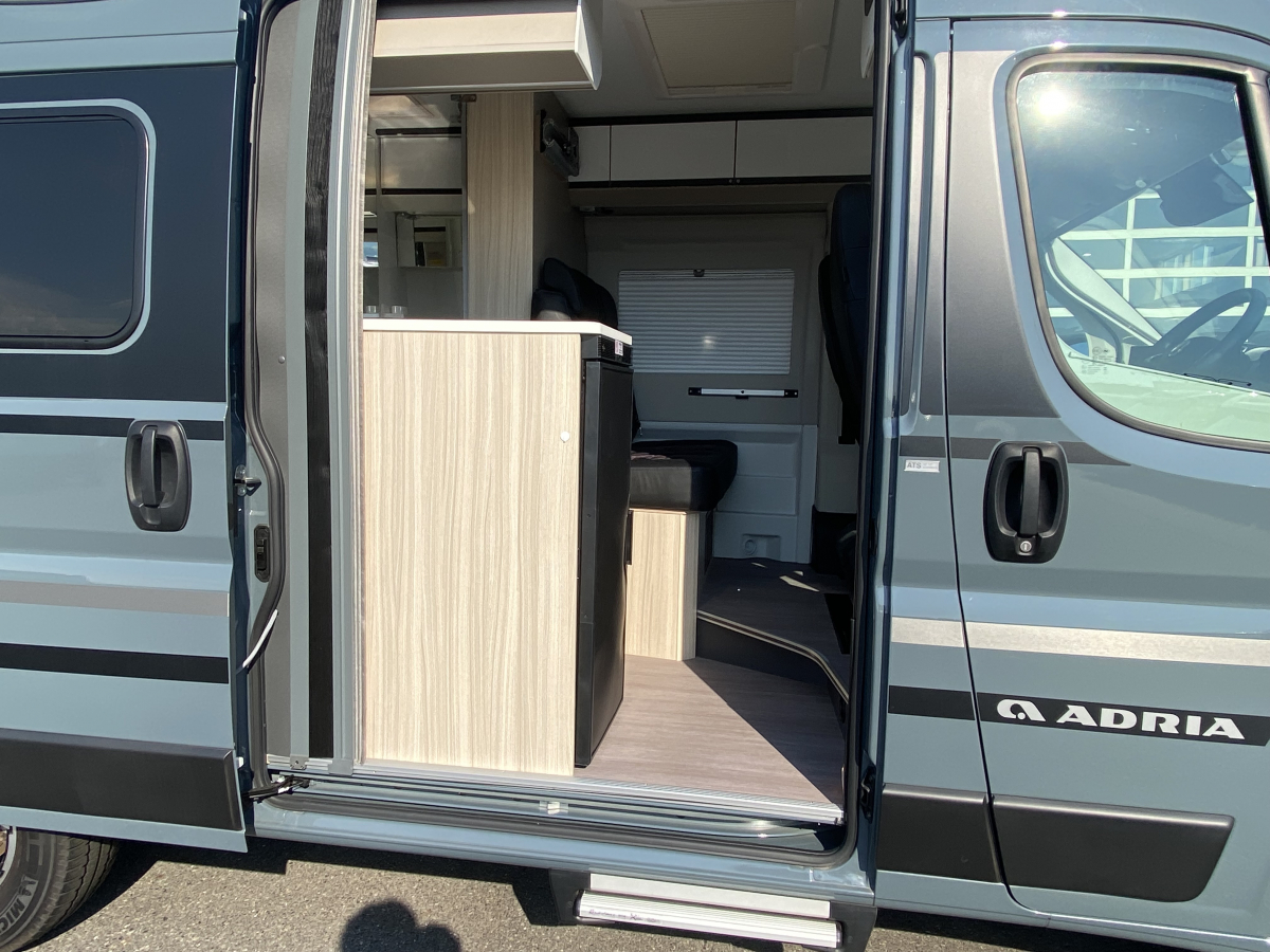 ADRIA TWIN PLUS 540 SP 行きたい時に、行きたい場所へ。二人の旅を一番スマートにするプレミアム・コンパクト。の画像