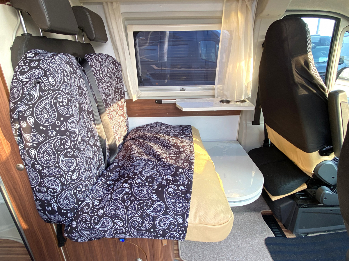 ADRIA TWIN 600 SPT FAMILY バスルームさえも、広さに変える。賢いデザインが生んだ大空間。の画像