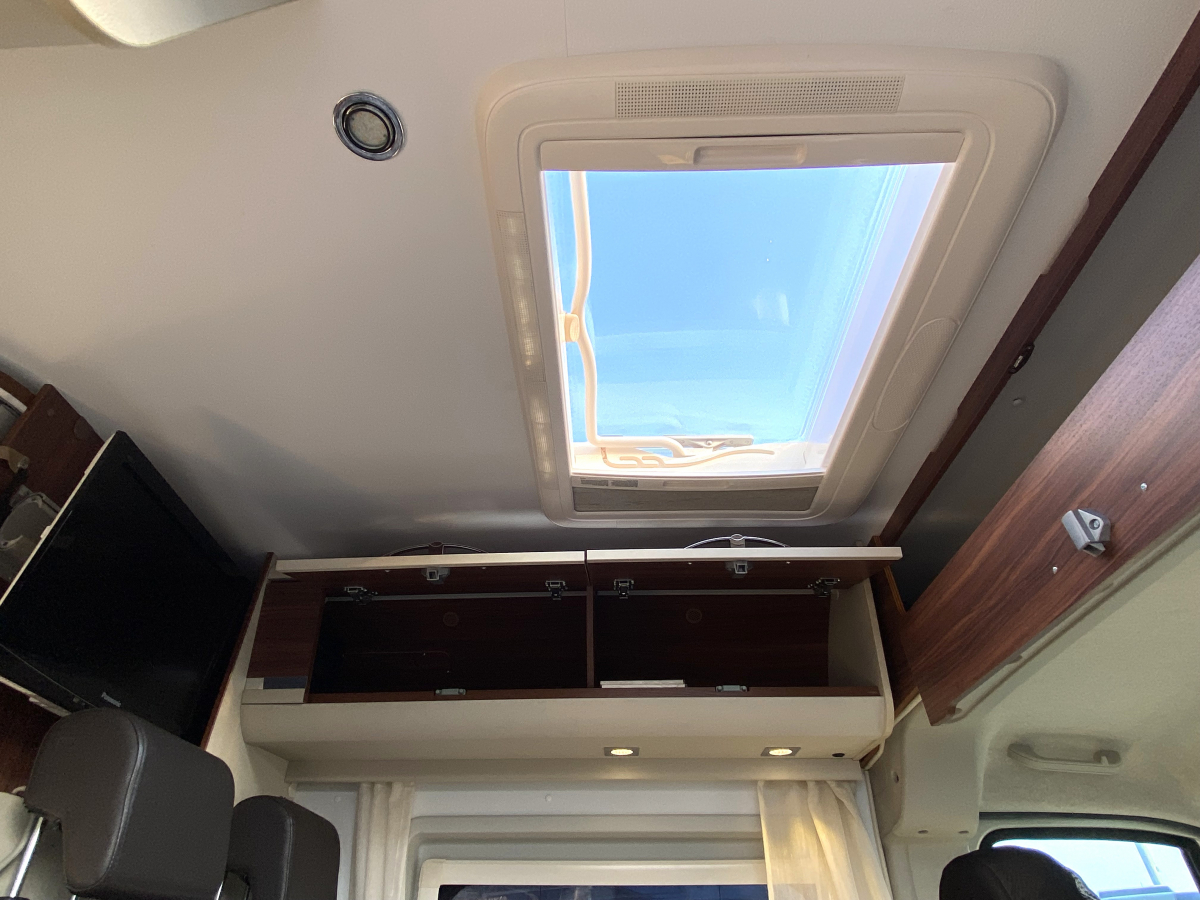 ADRIA TWIN 600 SPT FAMILY バスルームさえも、広さに変える。賢いデザインが生んだ大空間。の画像