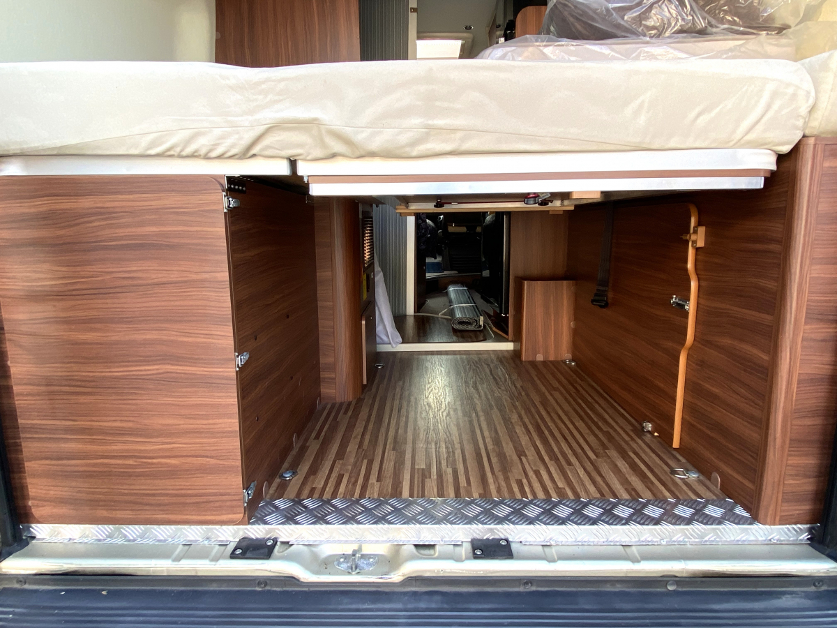 ADRIA TWIN 600 SPT FAMILY バスルームさえも、広さに変える。賢いデザインが生んだ大空間。の画像