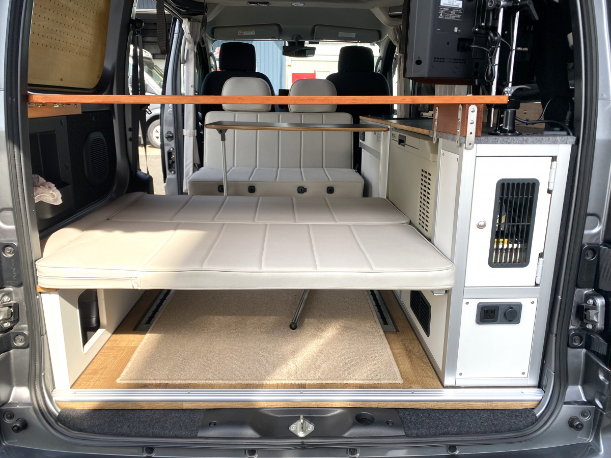アネックス UTONE200  街乗りから本格車中泊まで。NV200ベースの機動力を活かしたスモールキャンパー。の画像