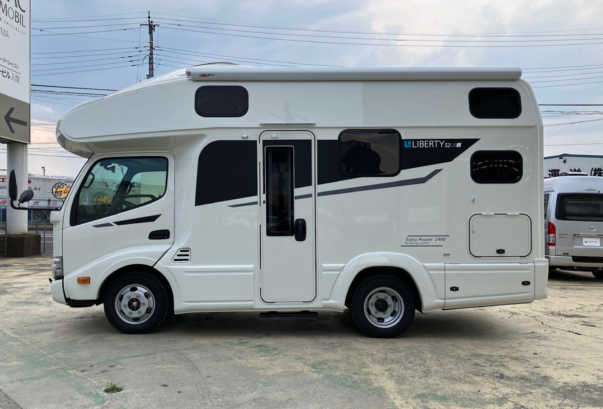 アネックス リバティ 52DBi  Extra Power 2400 (TP0038) リバティスタイルとも言うべくシェルのフォルムが52シリーズの大きな特長です。の画像