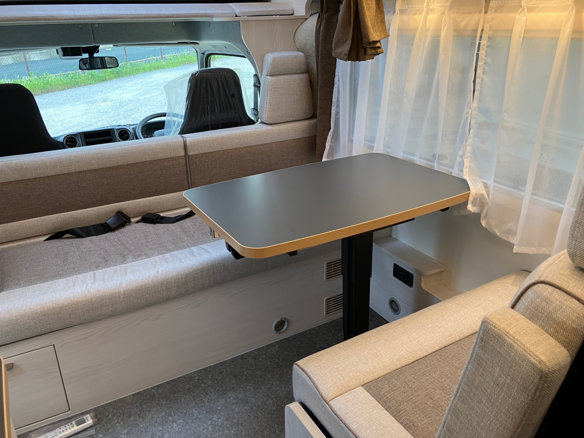 アネックス リバティ 52DBi  Extra Power 2400 (TP0038) リバティスタイルとも言うべくシェルのフォルムが52シリーズの大きな特長です。の画像