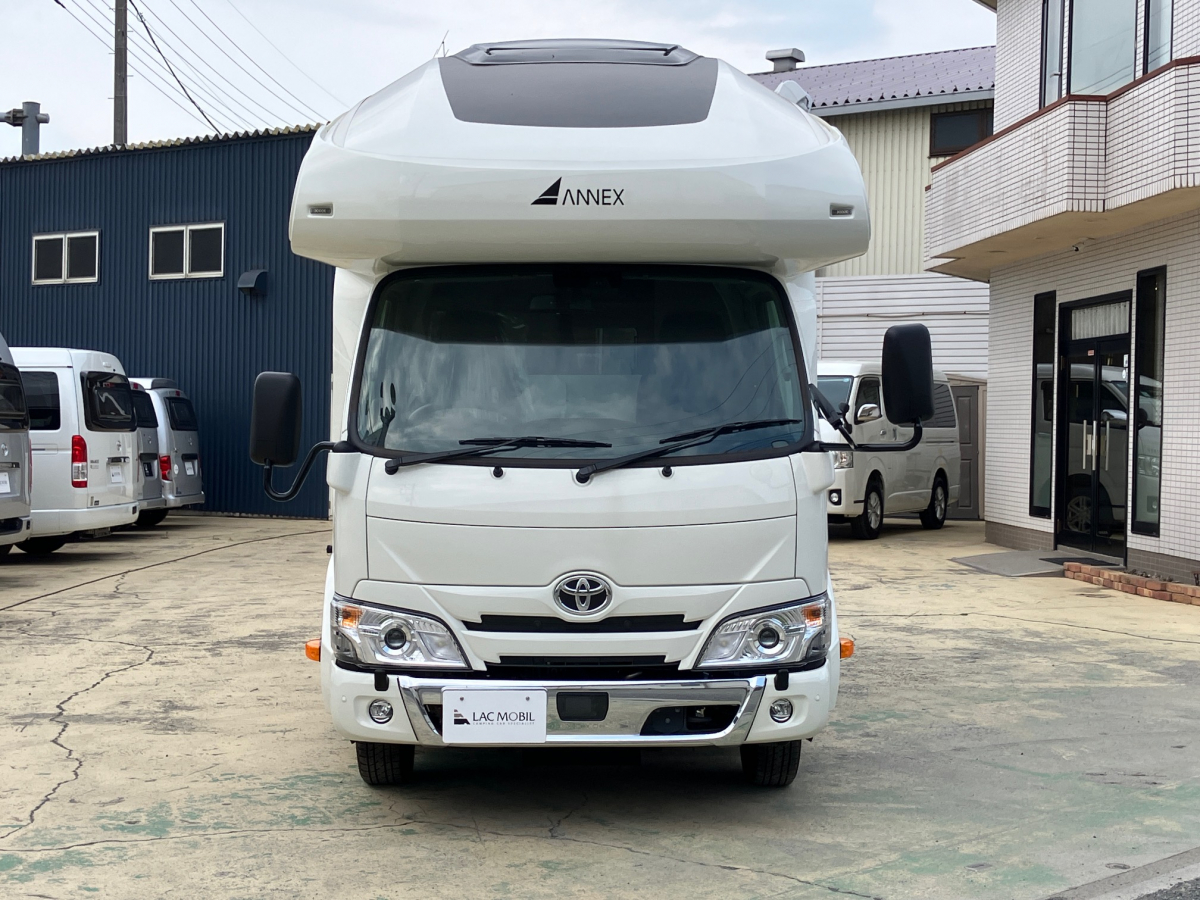 アネックス リバティ 52DBi  Extra Power 2400 (TP0038) リバティスタイルとも言うべくシェルのフォルムが52シリーズの大きな特長です。の画像