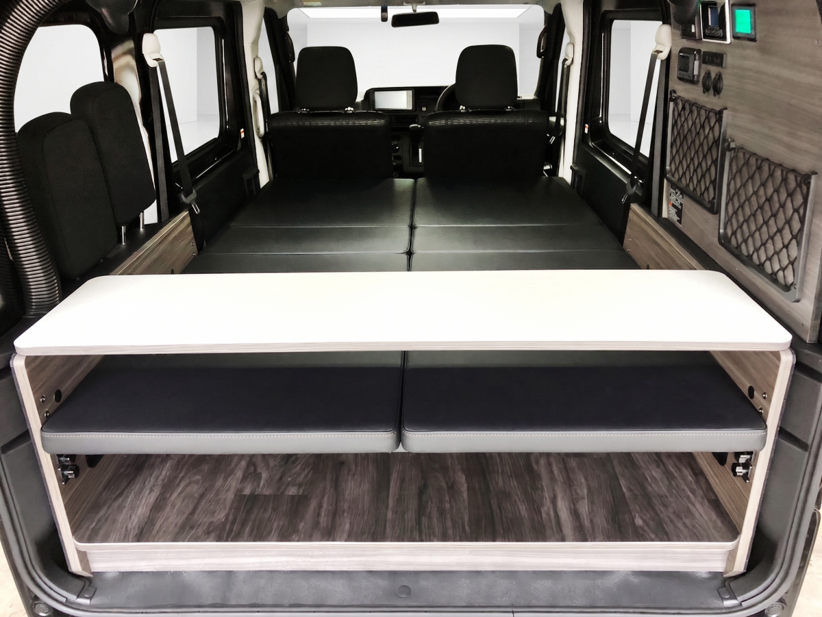 カスタムセレクト青森 ハイゼットカーゴ クルーズグレードベース　4WD　12Vクーラー搭載車中泊仕様展示車の画像