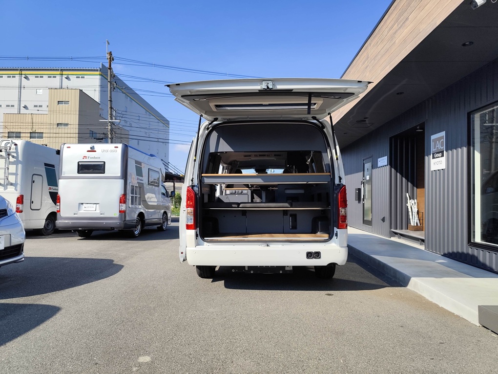 アネックス RICORSO  大人の二人旅を考えたツインベットレイアウト　※外装パーツは参考品です。の画像