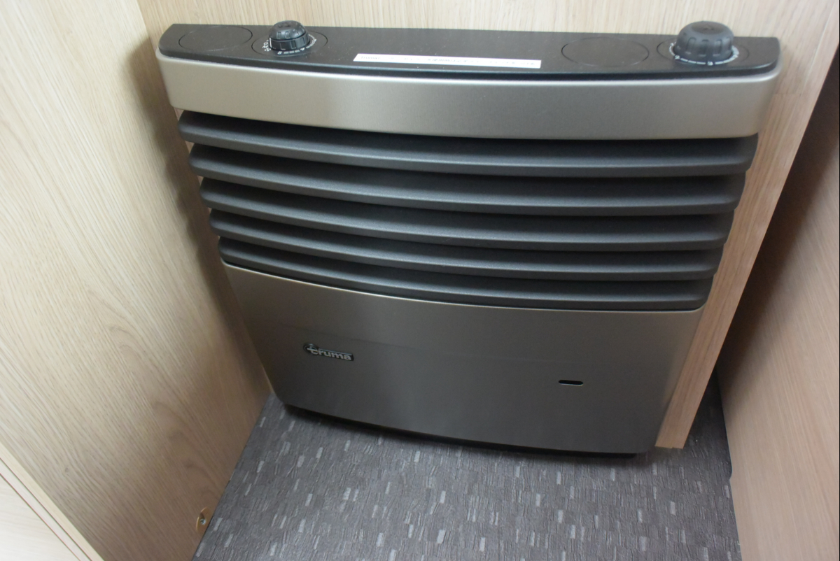 ADRIA AVIVA 400 PS 初心者の方にも大人気!牽引免許不要キャンピングトレーラーの画像